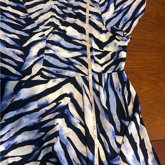 Torrid Zebra Georgette Peplum Top Size 2 - Picture 6 of 6
